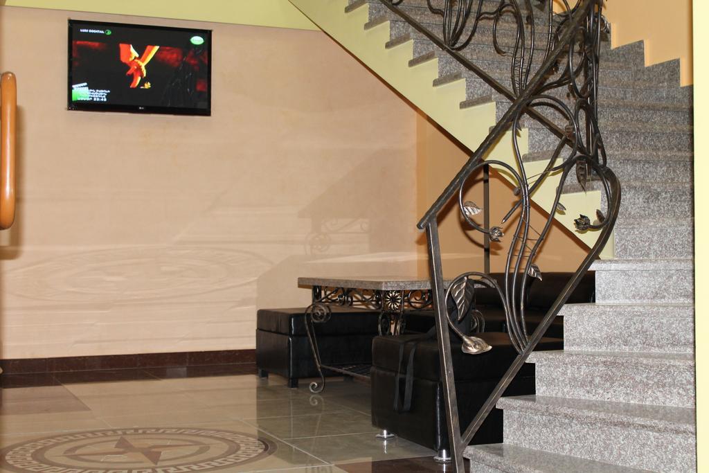 Princ Plaza Hotel Ереван Стая снимка